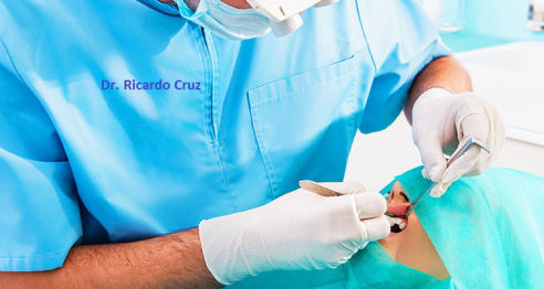 Dr. Ricardo Cruz - Cirurgia Oral